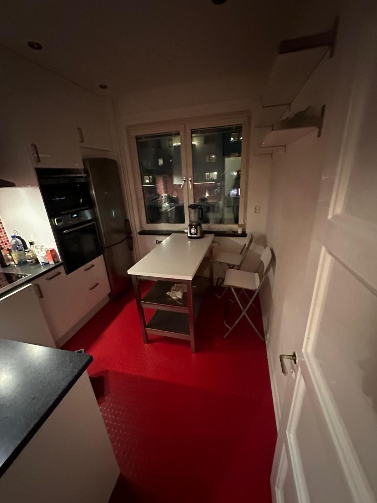 Modern Central Gothenburg Apartment With Balconies And Full Kitchen For Up To 5 Guests מראה חיצוני תמונה