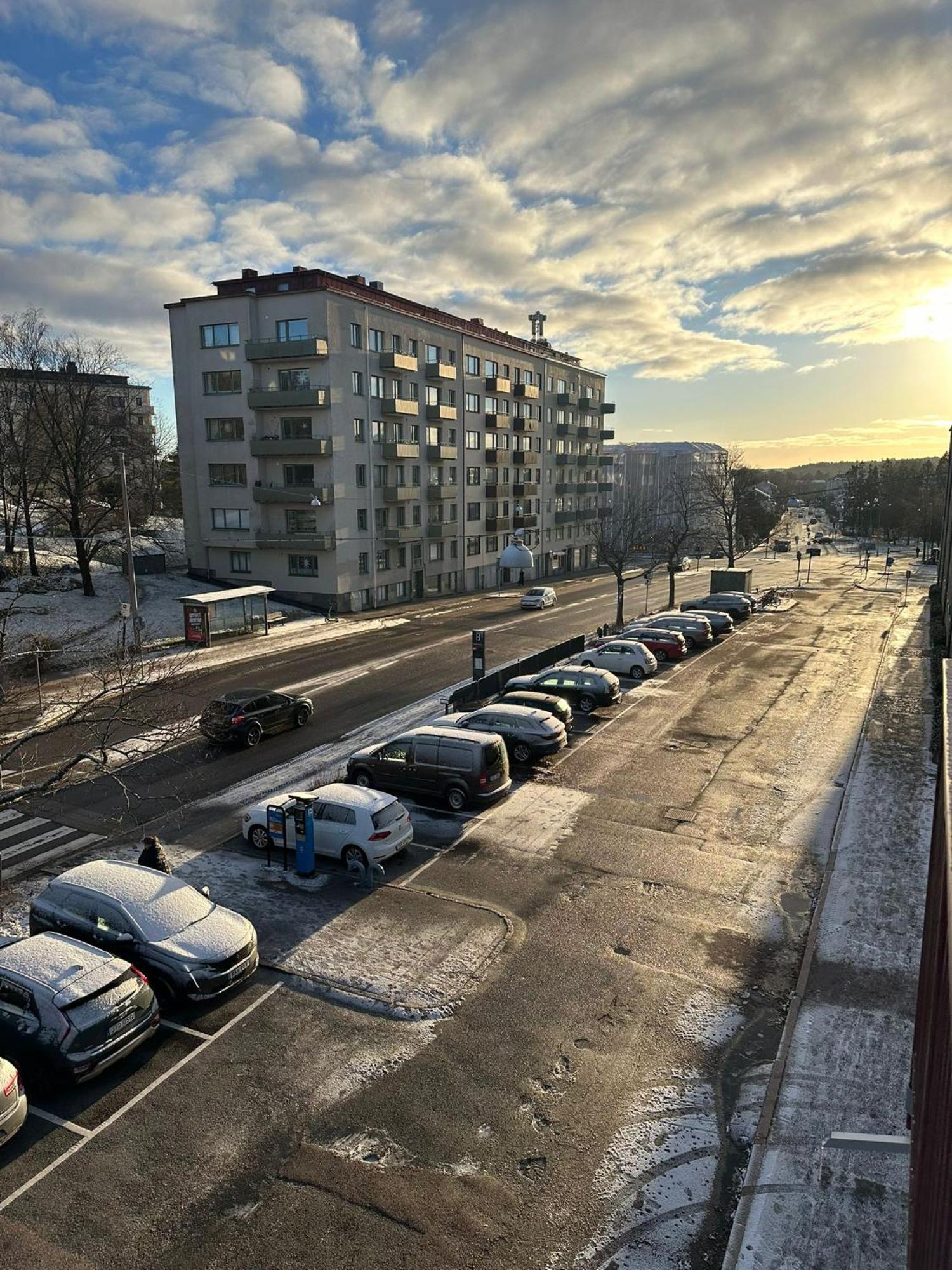 Modern Central Gothenburg Apartment With Balconies And Full Kitchen For Up To 5 Guests מראה חיצוני תמונה